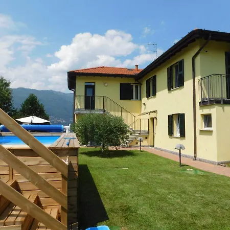 Сasa de vacaciones Haus Am See Porto Valtravaglia